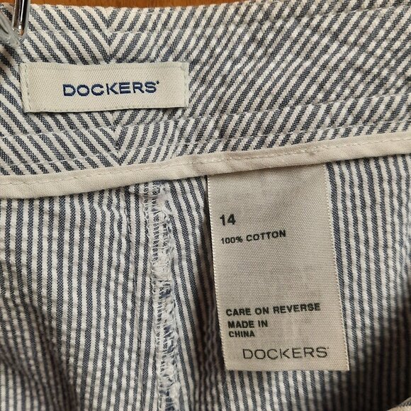 Skort, Dockers Bluish-gray Striped Seersucker - Picture 4 of 4